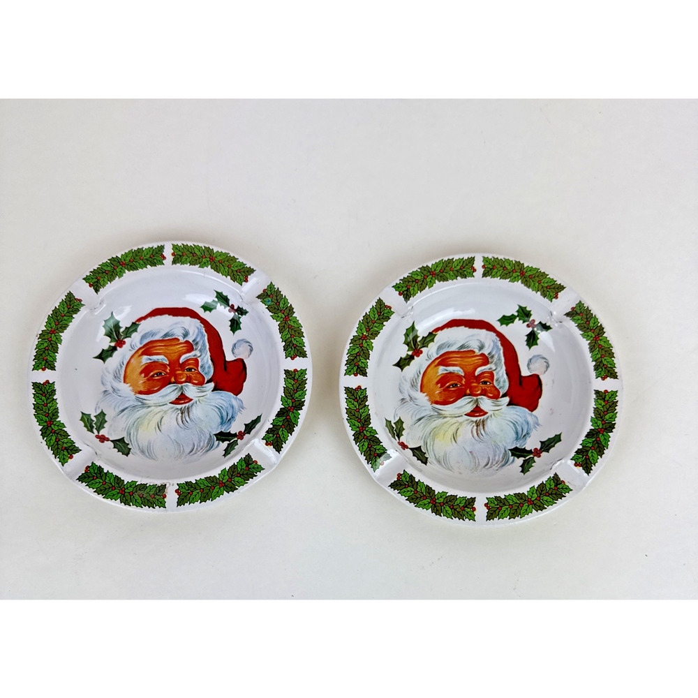 2 Ashtrays Hong Kong Christmas Metal Santa Vintage